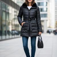 Giacca imbottita impermeabile morbida e calda.Tg42