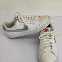 Nike Court Tour bianche & argento