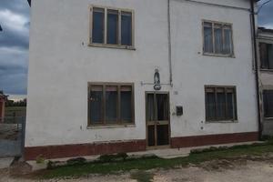 CRESPINO, CASA LIBERA SU 3 LATI CON GIARDINO134
