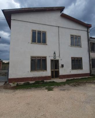 CRESPINO, CASA LIBERA SU 3 LATI CON GIARDINO134
