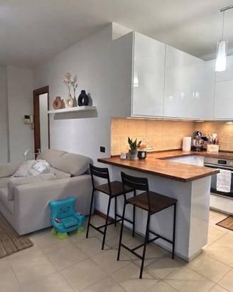 Appartamento di 80 m² con 2 locali e box auto a Pa