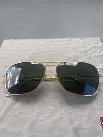 Rayban caravan