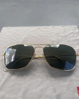 Rayban caravan