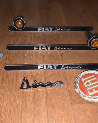 Fregi laterali frecce stemma Fiat Dino Spider