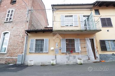 CASA SEMINDIPENDENTE A MASIO