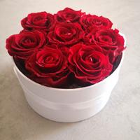 Cofanetto bianco rose rosse stabilizzate 