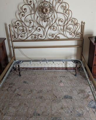 Letto (1 piazza e 1/2) in ferro battuto
