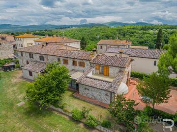 Rustico ben conservato nel cuore del Chianti