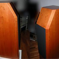 New Audio Frontiers NAF Signature diffusori HiFi