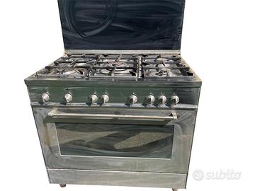 Cucina in acciaio inox