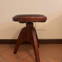 Sgabello per pianoforte