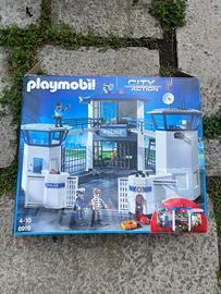 Set Playmobil City Action caserma della polizia