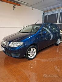 Fiat Punto 1.2 fire 8v classic active 2010