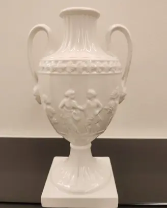 Anfora Capodimonte porcellana bianca
