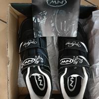  scarpe bici  nuove ancora con sigilli