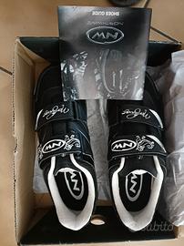  scarpe bici  nuove ancora con sigilli