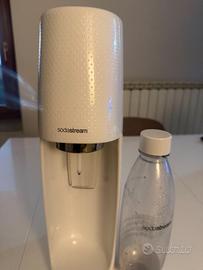 Gasatore Sodastream bianco + bottiglia e bombola