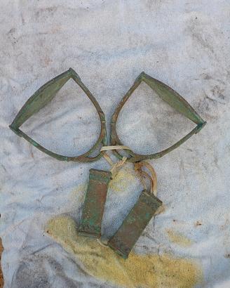 attrezzi vecchi per cavalli 