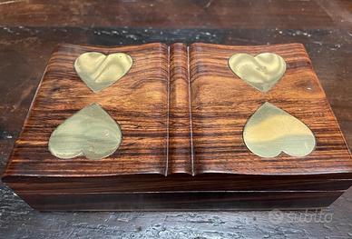 Porta carte da gioco in legno di rosa