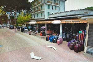 Immobile al mercatino La Salute