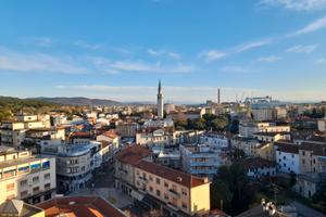 Trilocale zona mercato coperto