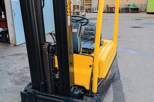 carrello elevatore elettrico Hyster  2000kg 