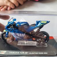 Yamaha yzr m1 Valentino rossi 2004