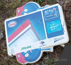Insegna Esso