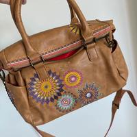 Borsa desigual