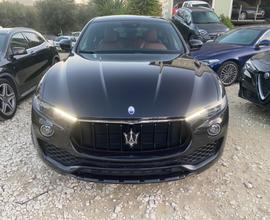 Maserati Levante 3.0D V6 Gransport HARMAN/R20 TOP2