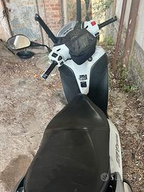 Scooter SH 300