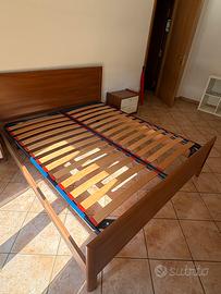 Letto matrimoniale con rete
