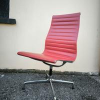 sedia Vitra design Charles Eames no ICF