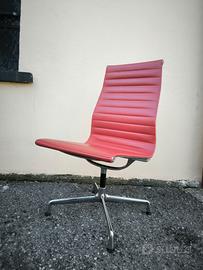 sedia Vitra design Charles Eames no ICF