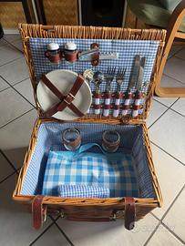 Cestino da picnic in vimini + stoviglie e tovaglia