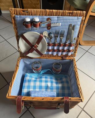 Cestino da picnic in vimini + stoviglie e tovaglia