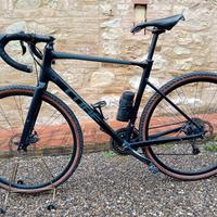 gravel - Cube nuroad pro 