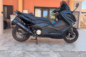 Yamaha T-max 530 2014     27.976km
