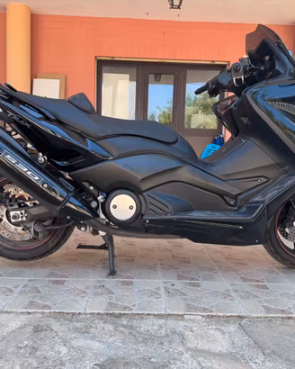 Yamaha T-max 530 2014     27.976km