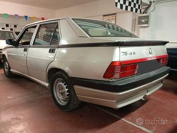 ALFA ROMEO 75 1.8 IE da restaurare Permuto