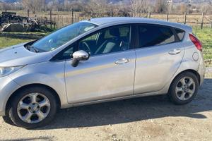 FORD Fiesta 1.4 TDCI Titanium 5 porte