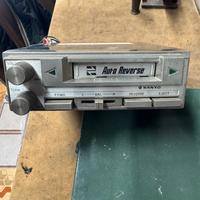 Vecchia autoradio, non so se funziona