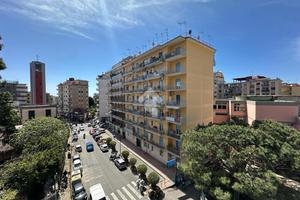 5 LOCALI A NAPOLI
