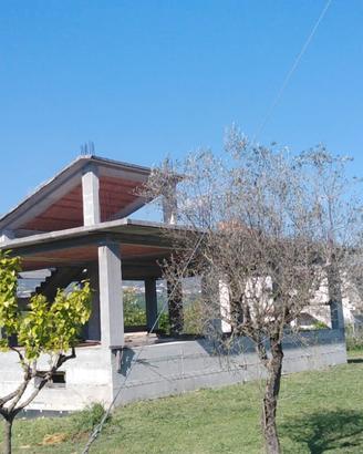 FABBRICATO in C.Armato su più Livelli cn Giardino 