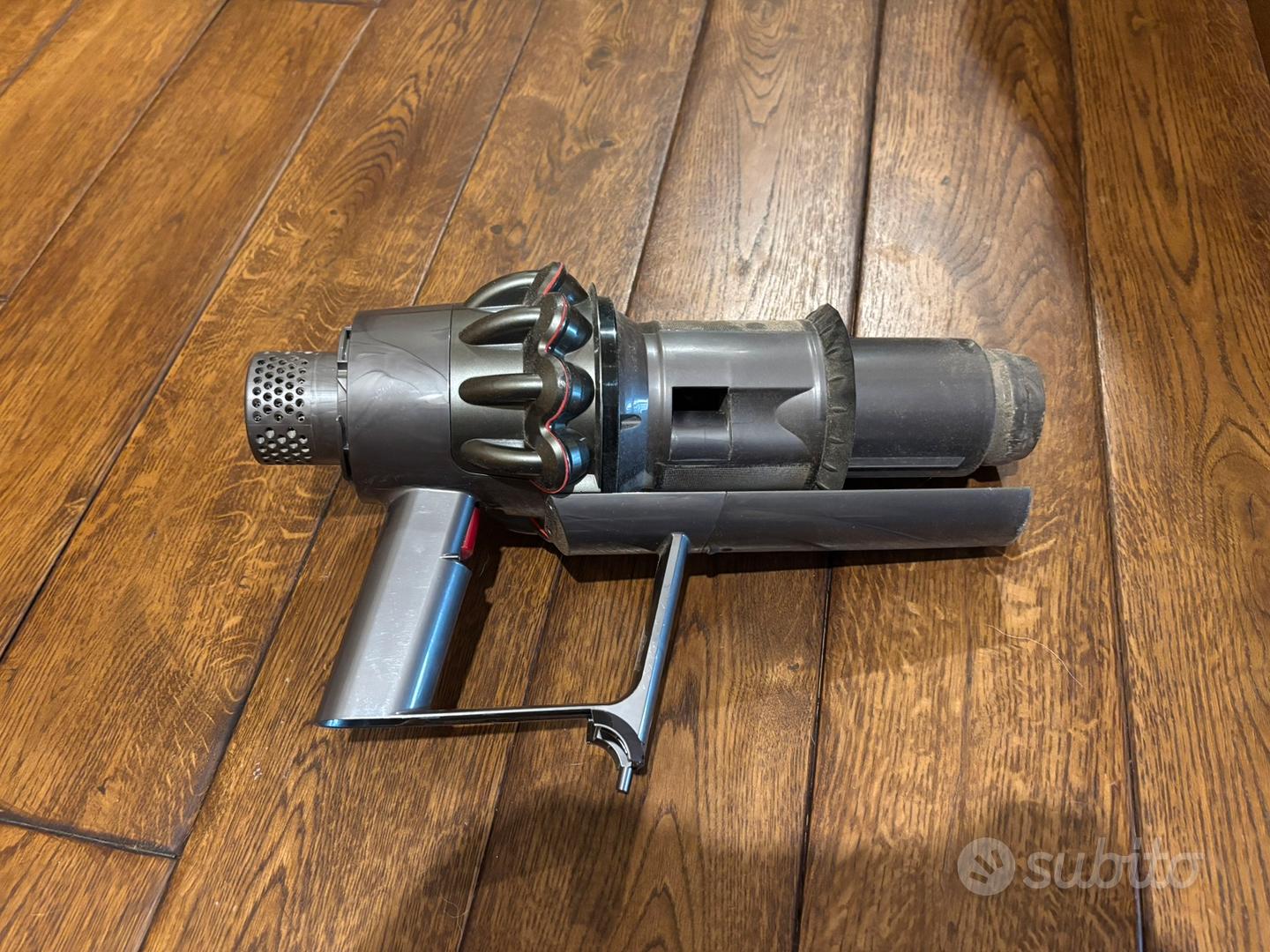 dyson v 10 corpo motore funzionante per ricambi - Elettrodomestici In ...