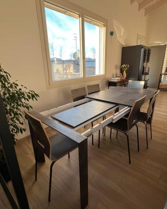 Tavolo allungabile con 6 sedie