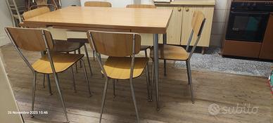 tavolo e sedie anni 70