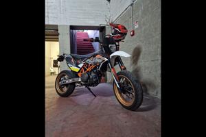 KTM 690 SMC-R