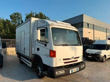 Nissan Atleon 3.0 TD -PEDANA CARICATRICE-
