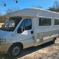 Laika ecovip 7r camper semi integrale